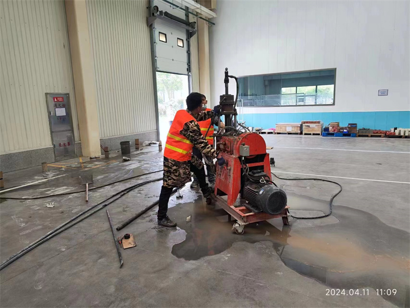 播州厂房地面下沉塌陷注浆加固施工